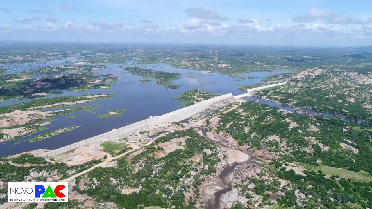 Barragem Oiticica 2.jpg