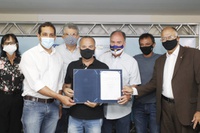 Em Pernambuco, MDR lança edital para projeto de irrigação e entrega moradias a famílias carentes