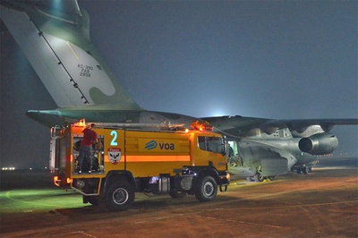 Aeronave KC-390, com capacidade para transportar até 12 mil litros de água em cada voo, está em Ribeirão Preto. (Foto: Divulgação/Ministério da Defesa)