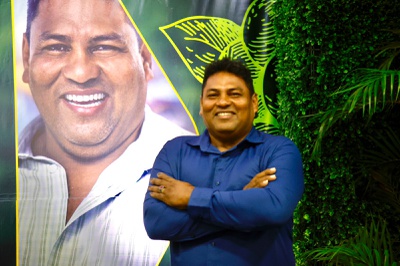 O pescador Jonas Monteiro comemora: programa leva sustento à sua família