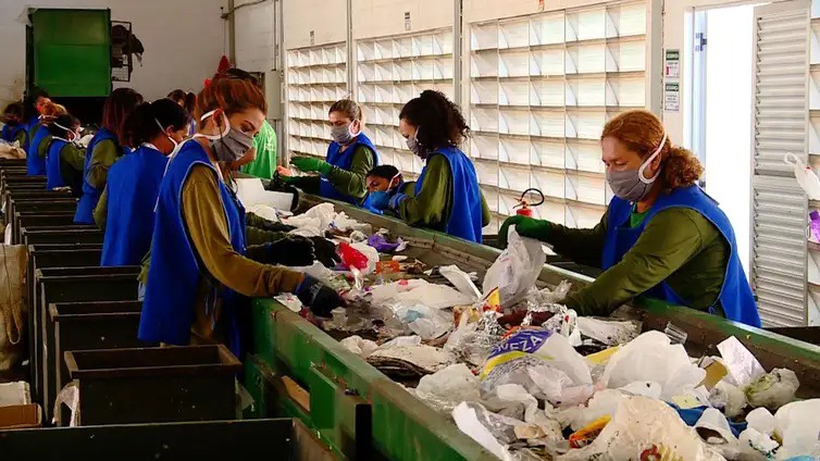 WhatsApp Image 2024-10-14 at 17.38.44 (1).jpeg