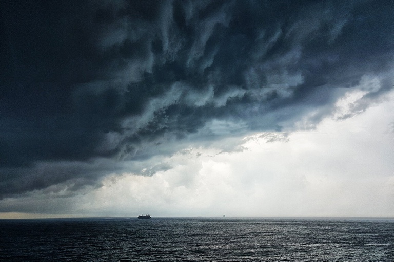 dexmac-thunderstorm-4375844 (1).jpg