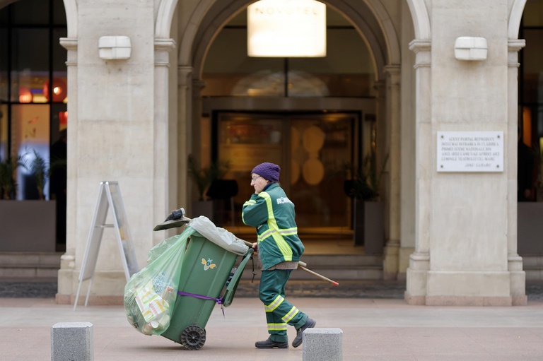 sanitation-worker-6834954_1280 (1).jpg