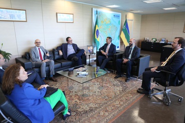 Ministro se reúne com Nelson Barbosa, do BNDES