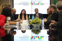 Ministros Waldez Góes e Simone Tebet debatem projeto de integração sul-americana
