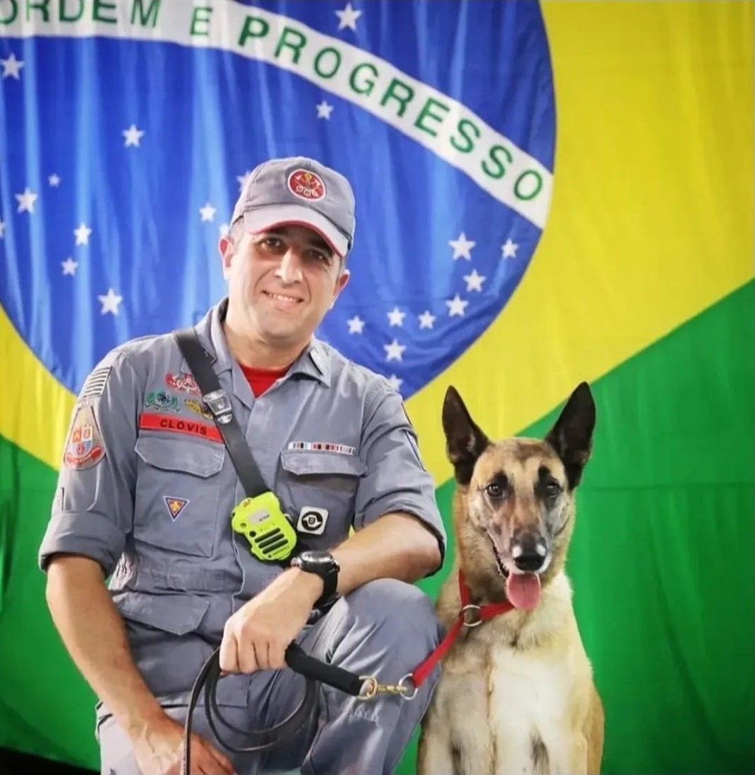 Após anos de serviço ativo, Hope desfrutava da aposentadoria na casa de seu condutor, Clóvis (Foto: arquivo pessoal) 