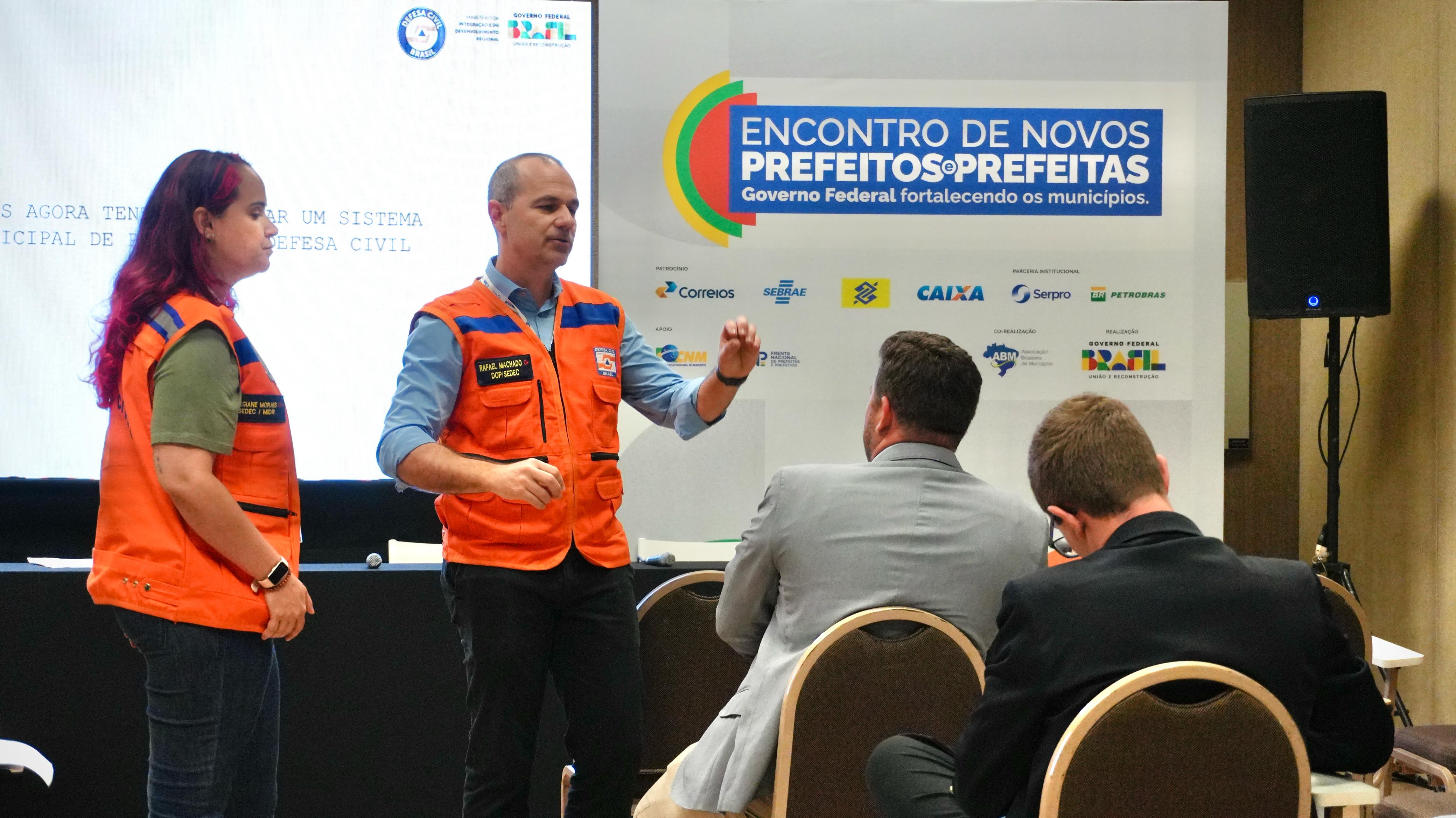 Oficina Defesa Civil Palestra.jpeg