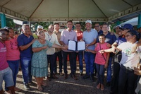 Tartarugalzinho (AP) recebe equipamentos para pesca, agricultura e transporte