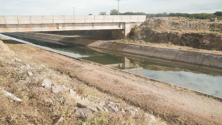 Barragem de Moxotó.jpeg