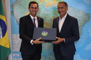 Ministro e deputado Domingos Neto