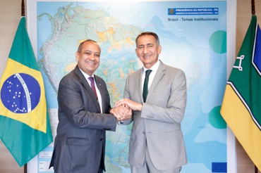 Ministro Waldez Góes e deputado Max Lemos