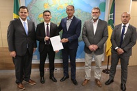 Waldez Góes recebe, nesta quarta-feira, parlamentares e gestores municipais de oito estados do País