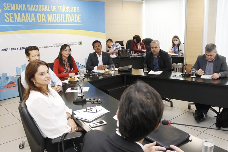 reunIão fórum