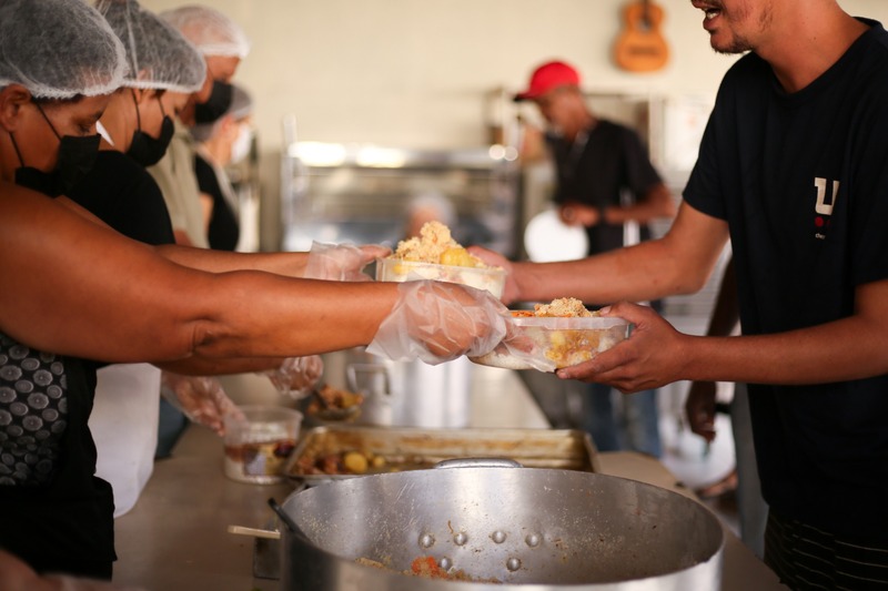 Distribuiçao de comidas