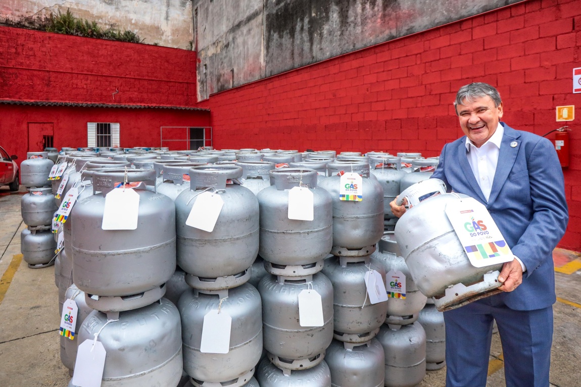 MDS investe R$ 94 milhões na primeira fase do Gás do Povo. Wellington Dias participa do início das entregas em São Paulo