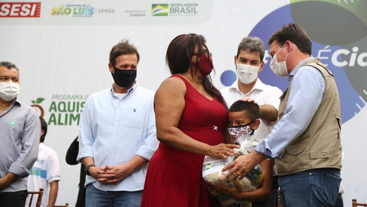 Ministério da Cidadania faz entregas de cestas de alimentos e veículos do PAA e MobSUAS no Maranhão