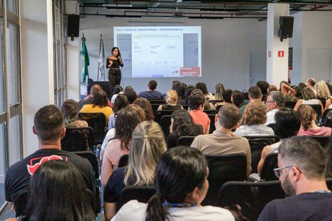 Treinamento para os assistentes sociais e entrevistadores em Brasília. Foto: Sedes/DF