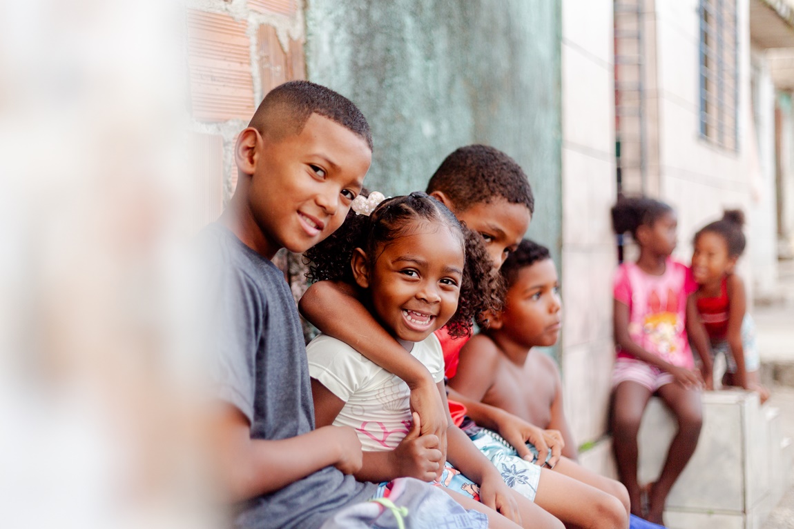 Programas como o Bolsa Família e Cisternas trazem impactos significativos nos primeiros anos de vida das crianças de famílias de baixa renda