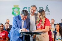 Ceará comemora primeiros contratos do Acredita no Primeiro Passo