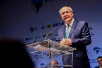 Com a presença de líderes de todo o país, IV Encontro Nacional de Municípios tem início em Brasília