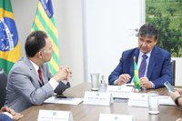 Combate à fome é pauta de reunião entre MDS e Consórcio Interestadual de Desenvolvimento do Brasil Central