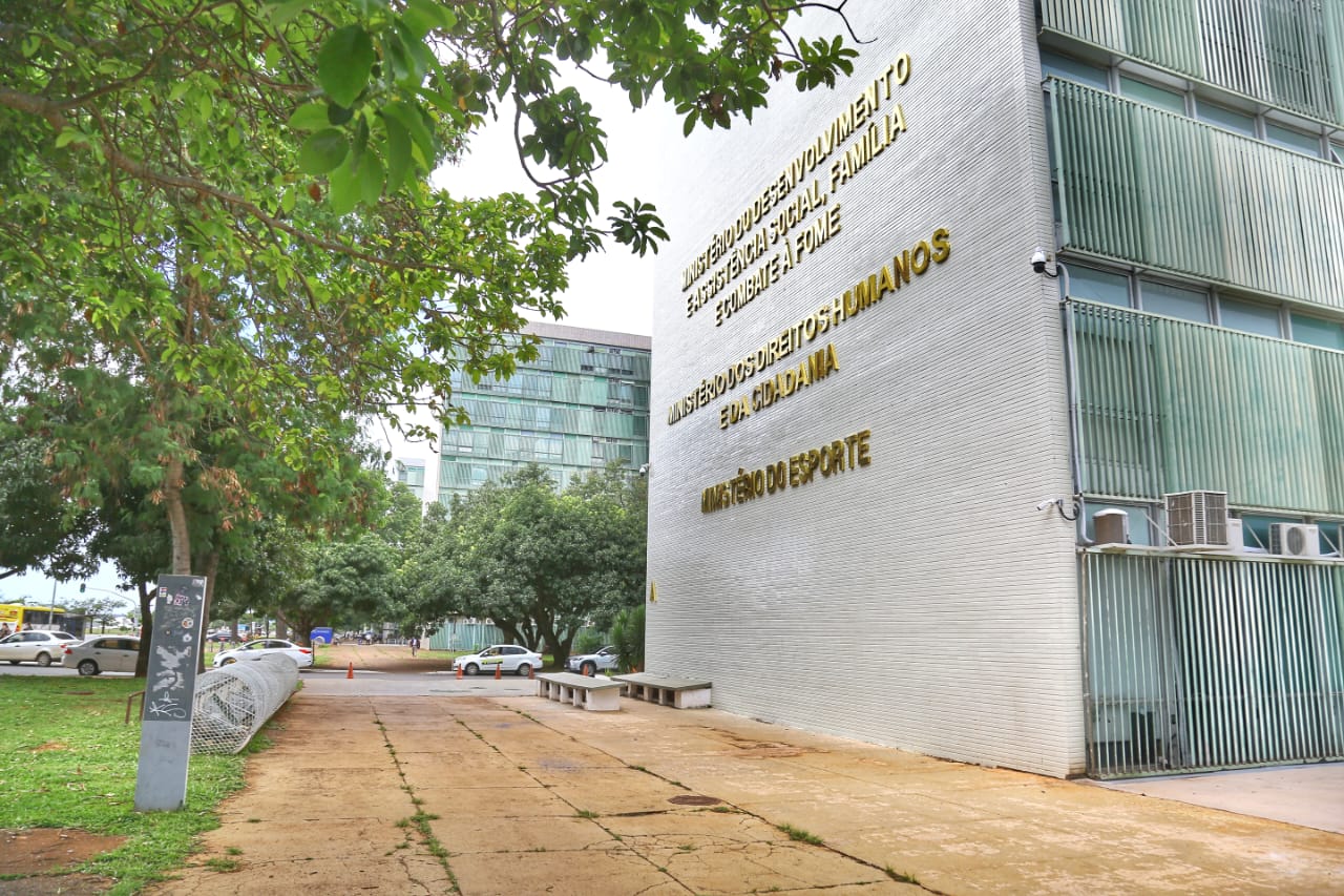 Em março, o programa contemplou mais de 20 milhões de famílias a partir de um investimento federal de R$ 14,1 bilhões e valor médio de repasse de R$ 679,23