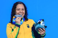 Dedicação da mãe e suporte do BPC e do Bolsa Atleta pavimentam trajetória da campeã Cecília Araújo
