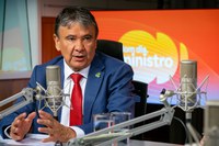 Em entrevista ao “Bom Dia, Ministro”, Wellington Dias destaca expansão do Gás do Povo e proteção às famílias de baixa renda
