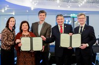 Magazine Luiza, Instituto para Desenvolvimento do Varejo e empresa Entrepay aderem ao Programa Acredita