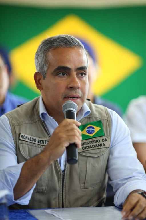 Governo monta força-tarefa para resgatar brasileiros em região de