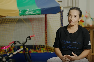 Beneficiária do Bolsa Família, Adriana Lopes foi acolhida no alojamento de emergência.