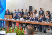 Governo Federal assina novo acordo de reparação para a tragédia em Mariana (MG)