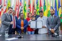 MDS assina acordo com ministérios para qualificar cozinhas solidárias e promover dignidade à população em situação de rua