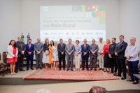 MDS firma pacto pelo trabalho decente no meio rural