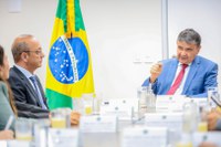 MDS firma parceria com CNT para suprir déficit de 1,5 milhão de motoristas profissionais