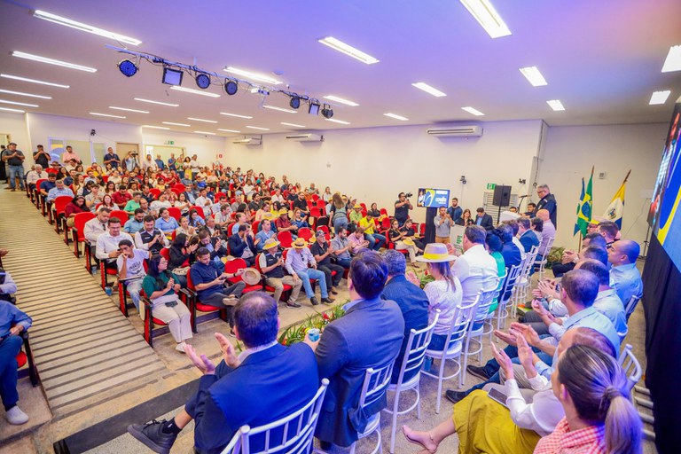 WhatsApp Image 2025-08-15 at 15.05.23 (1).jpeg