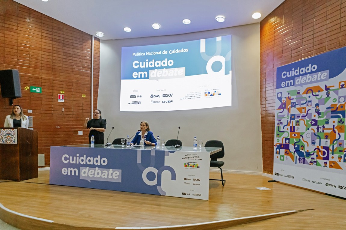 Evento na UnB reuniu autoridades, pesquisadores e sociedade civil para apresentar iniciativas inéditas que integram dados, participação social e produção científica para fortalecer o cuidado como direito e bem público