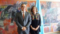 Ministro apresenta evoluções da área social e estreita parcerias com representante da Unesco em Paris