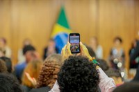 Ministro apresenta programas da área social em evento sobre educação antirracista