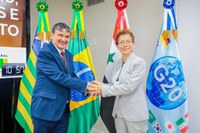 Ministro apresenta programas e ações de proteção social para a embaixadora da Síria