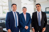 Ministro Wellington Dias discute ações para Maceió com prefeito João Caldas