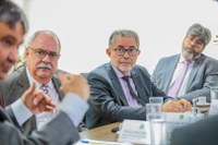 Ministro Wellington Dias e presidente do Banco Central discutem acompanhamento do Programa Acredita