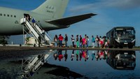 Governo Federal, por meio da Operação Acolhida, realiza voo de interiorização com todas passageiras mulheres, nesta quarta-feira (08.03)