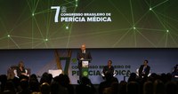 Osmar Terra prestigia trabalho de peritos médicos na garantia de direitos sociais no Brasil