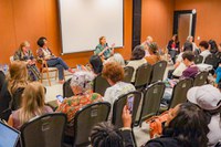 Política Nacional de Cuidados é debatida na 5ª Conferência Nacional de Políticas para as Mulheres