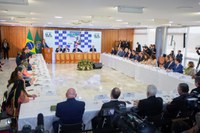 Presidente Lula e ministro Wellington Dias exaltam 100 dias de governo com foco em cuidar da população brasileira