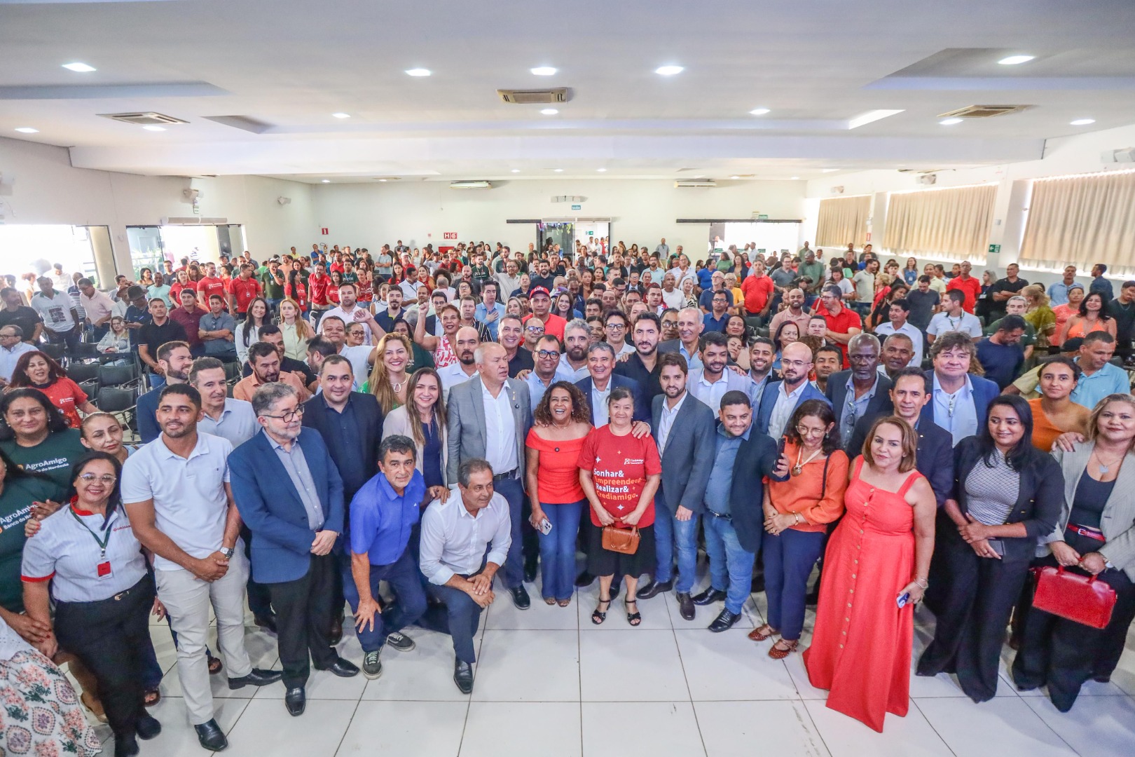 Serão R$ 2 milhões para capacitação de pelo menos mil profissionais inscritos no CadÚnico. MDS também anunciou R$ 5,5 milhões para o PAA Leite na região