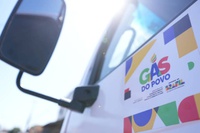 Programa Gás do Povo chega a quase 15 milhões de lares em abril, mais de 96% chefiados por mulheres