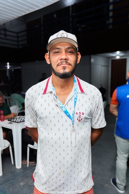 Elenilson Santos dorme e se alimenta no Centro de Referência Social (CRAS) Guamá