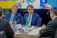 Setor de telesserviços gera cinco mil vagas de emprego para público do Cadastro Único